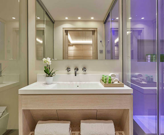 Elounda Bay Palace SEA WHISPER BUNGALOW SUITE SEA 0920 BATHROOM